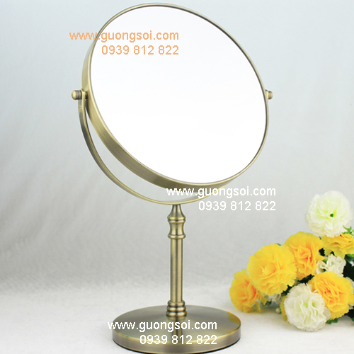 Phong cách cổ điển thể hiện qua màu vàng đồng của gương soi 2 mặt Womi SLK205D